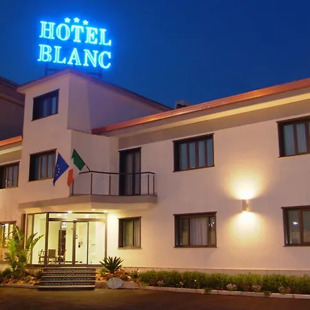 Hotel Blanc-3
