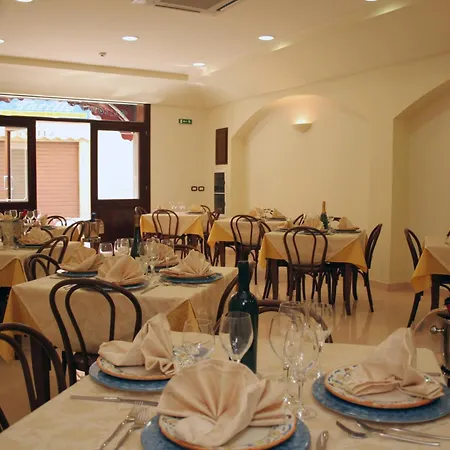 Hotel La Marina-3