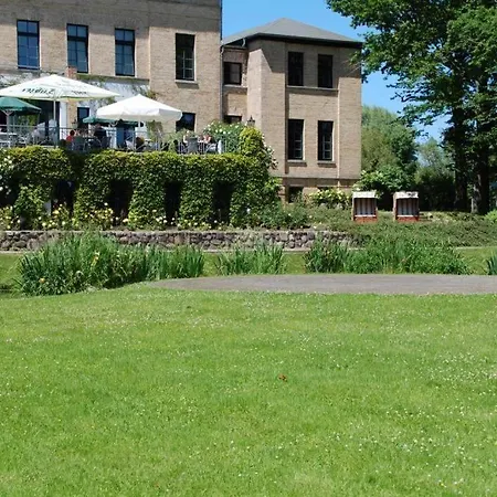 Gutshaus Redewisch Hotel&Restaurant-3