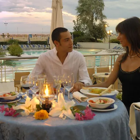 Majestic Beach Hotel&Wellness-3