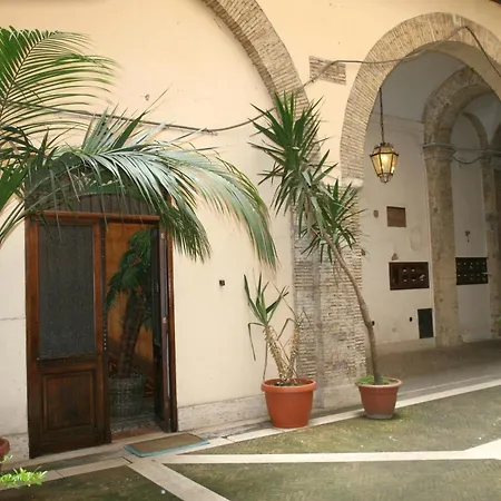 Navona Gallery Suites-3