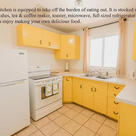 Home Style Apartments - 1 & 3 Bedroom Suites With Full Kitchen-2