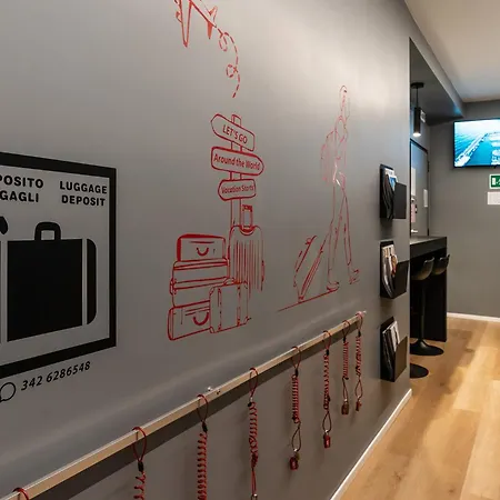 Contemporaneamente 147 - Modern & Comfort Rooms-2