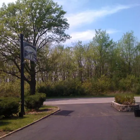 Cool Springs Inn-3