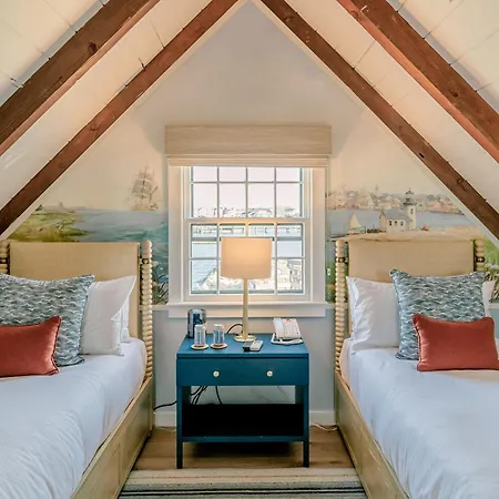 The Cottages At Nantucket Boat Basin-3