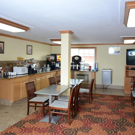Days Inn By Wyndham Yakima-3