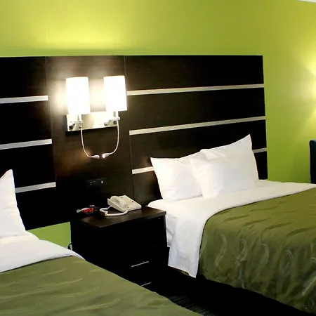 Quality Inn & Suites Bedford West-3