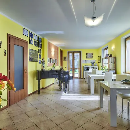 B&B-FORESTERIA Casa Della Musica Lake Como-3