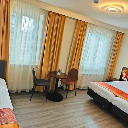 CN-Hotel-3
