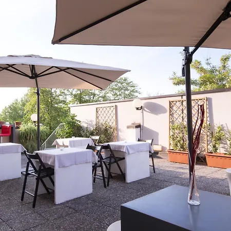 Hotel Fidenza-3
