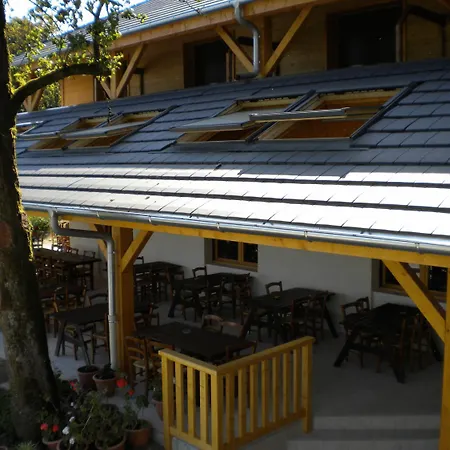 Auberge La Ferme De Ferrières-2