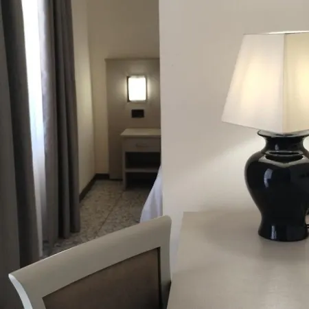 Hotel Elena-3