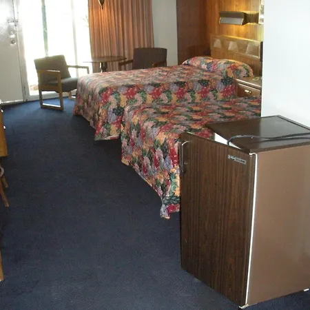 Kings Inn Cleveland-3