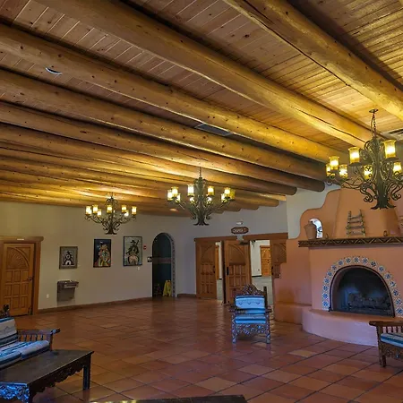 Sagebrush Inn & Suites-2