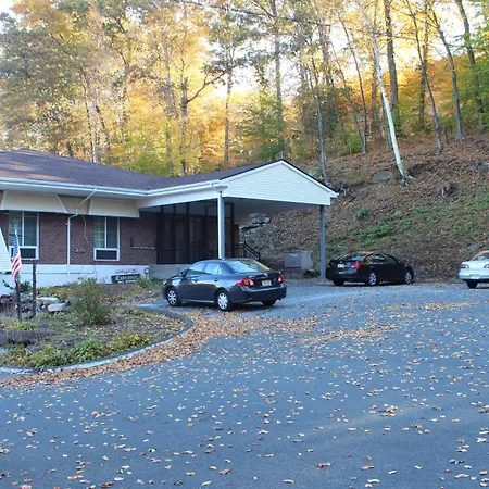 Passport Inn And Suites - Middletown-3