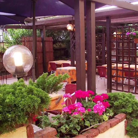 Hotel Restaurant Cristal-3