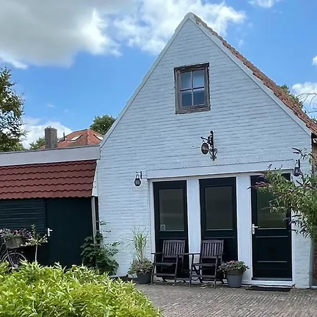 Silly'S Inn-3