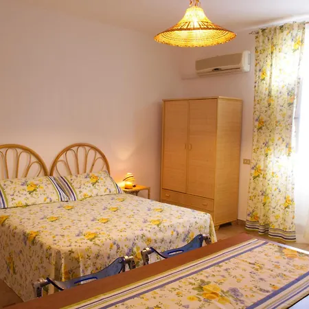 Villa Elvira B&B-2