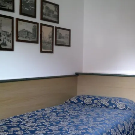 Albergo Alla Campana-3