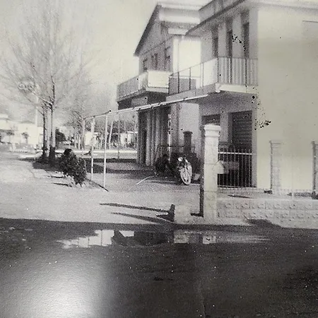 Bar Moro 1963-3