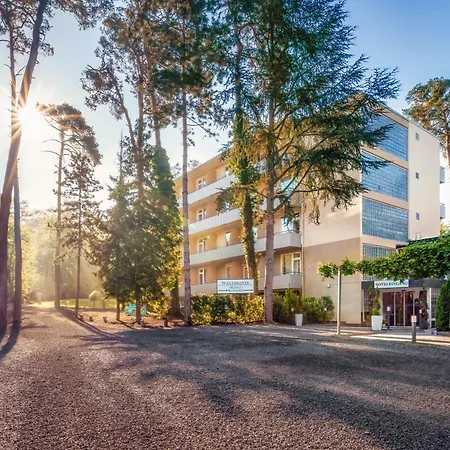 Waldhotel-3