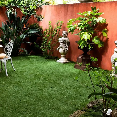 La Bravade Luxe et sérénité au cœur de Saint-Tropez Suites spacieuses avec jardin enchanteur-3