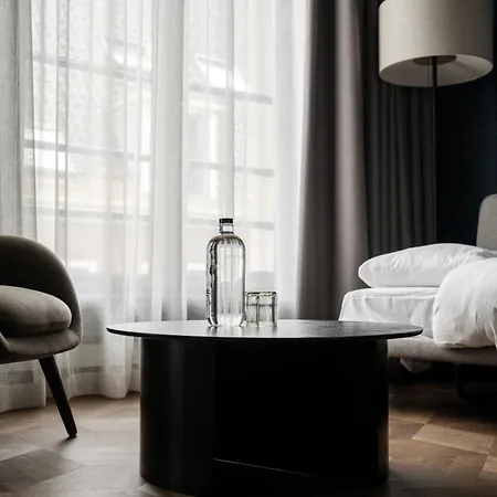 The Nox Hotel-2