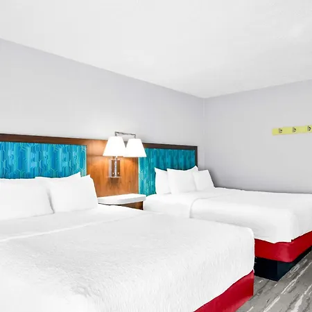 Hampton Inn South Heritage Park-3