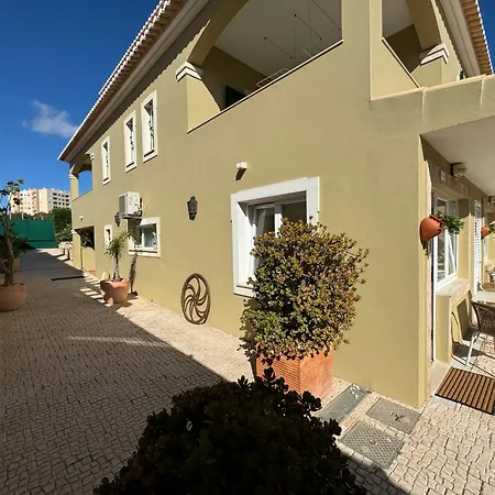 Happy Silva Guesthouse-2