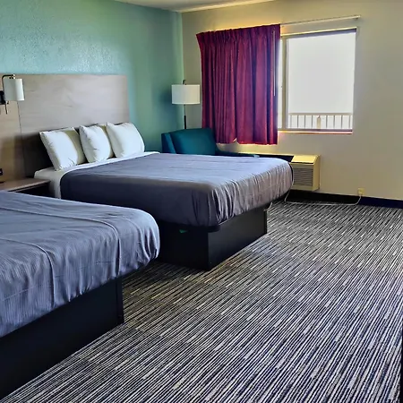 Americinn By Wyndham Saint Ignace Lakefront-3