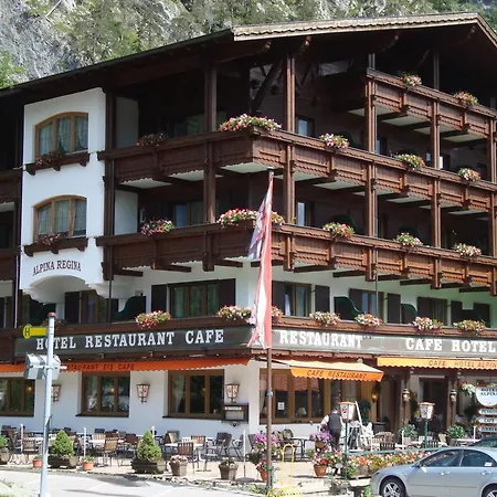 Hotel Alpina Regina-2