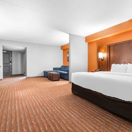 Comfort Suites Jackson I-40-3
