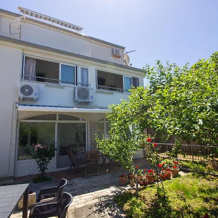 Apartments And Rooms With Parking Space Nin, Zadar - 5805-2