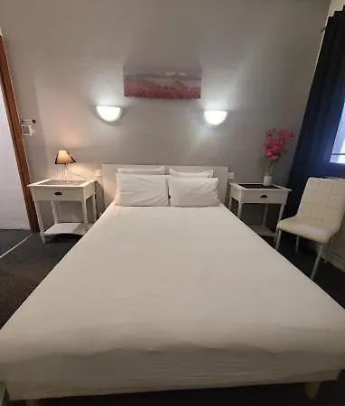 Hotel Les Glycines-3