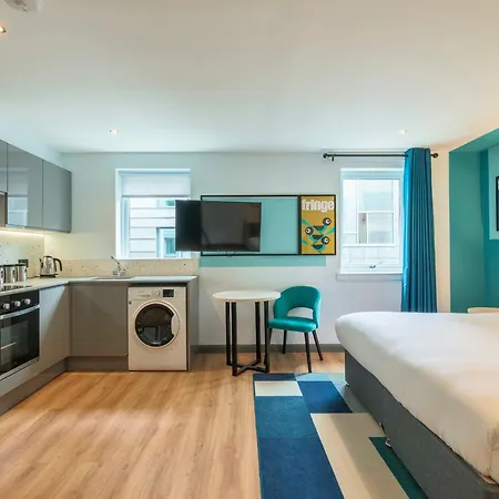 Holyrood Aparthotel-3