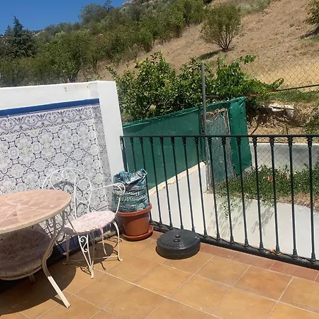 Casa en Zuheros 4 a 5 personas-2