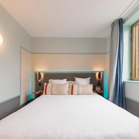 Aiden By Best Western Clermont-Ferrand - Le Magnetic Hotel & Spa-3