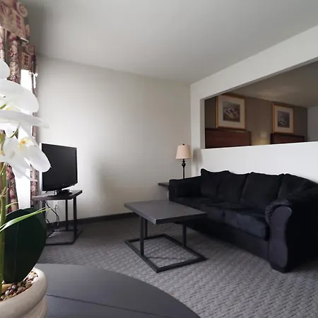 Bayvue Hotel, Resort & Suites-3