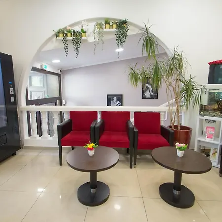 Hotel Parisien-3