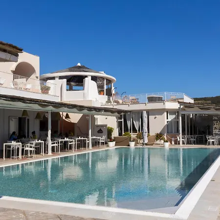 Hotel Chiaia Di Luna-3