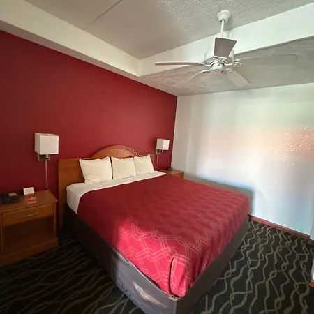 Econo Lodge Inn & Suites-2