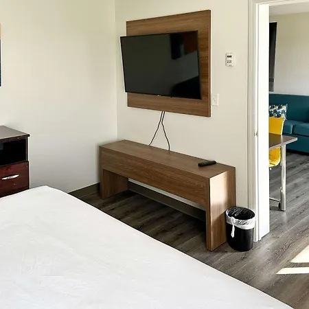 Mainstay Suites Conover-Hickory-3