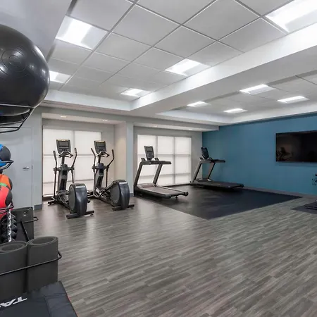Hampton Inn & Suites Burlington-2