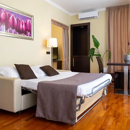 Garden Hotel-2