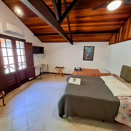 Casa Rosada seu refúgio na serra-3