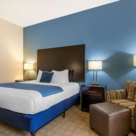 Best Western Plus Lytle Inn And Suites-2
