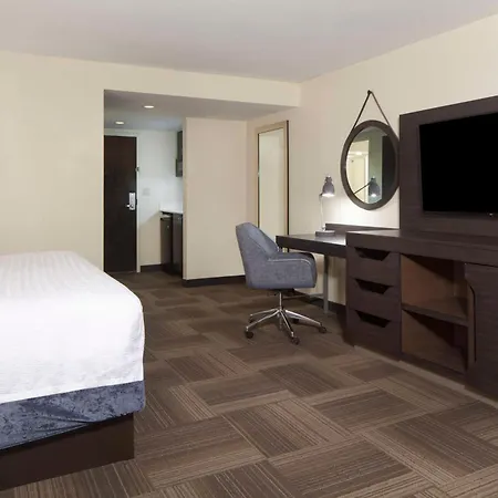 Hampton Inn Charleston-Southridge-3