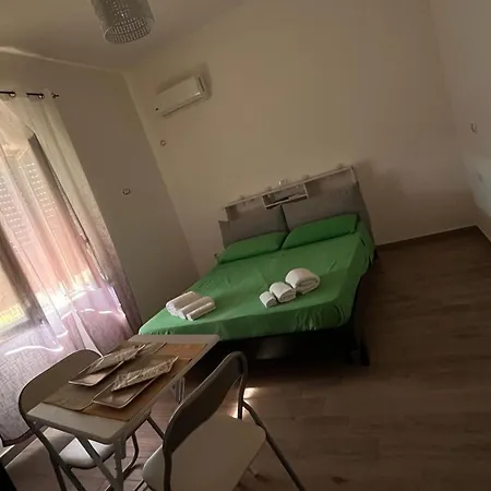 White Room-2