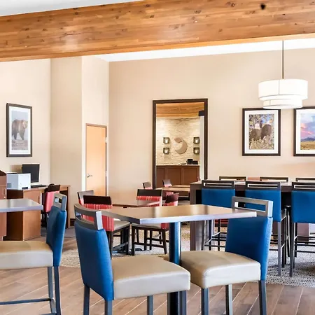 Comfort Inn At Buffalo Bill Village Resort-3