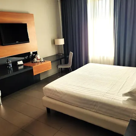 Cosmopolitan Hotel-3